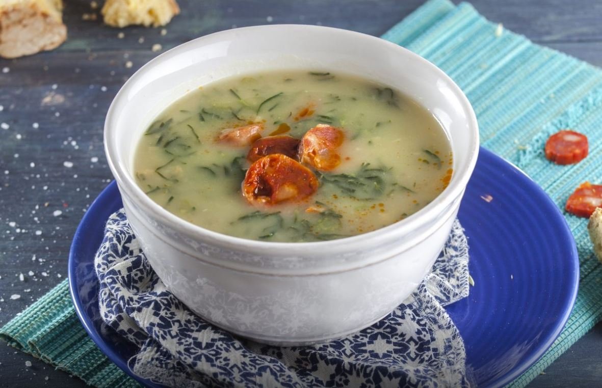 Caldo-verde com chouriço